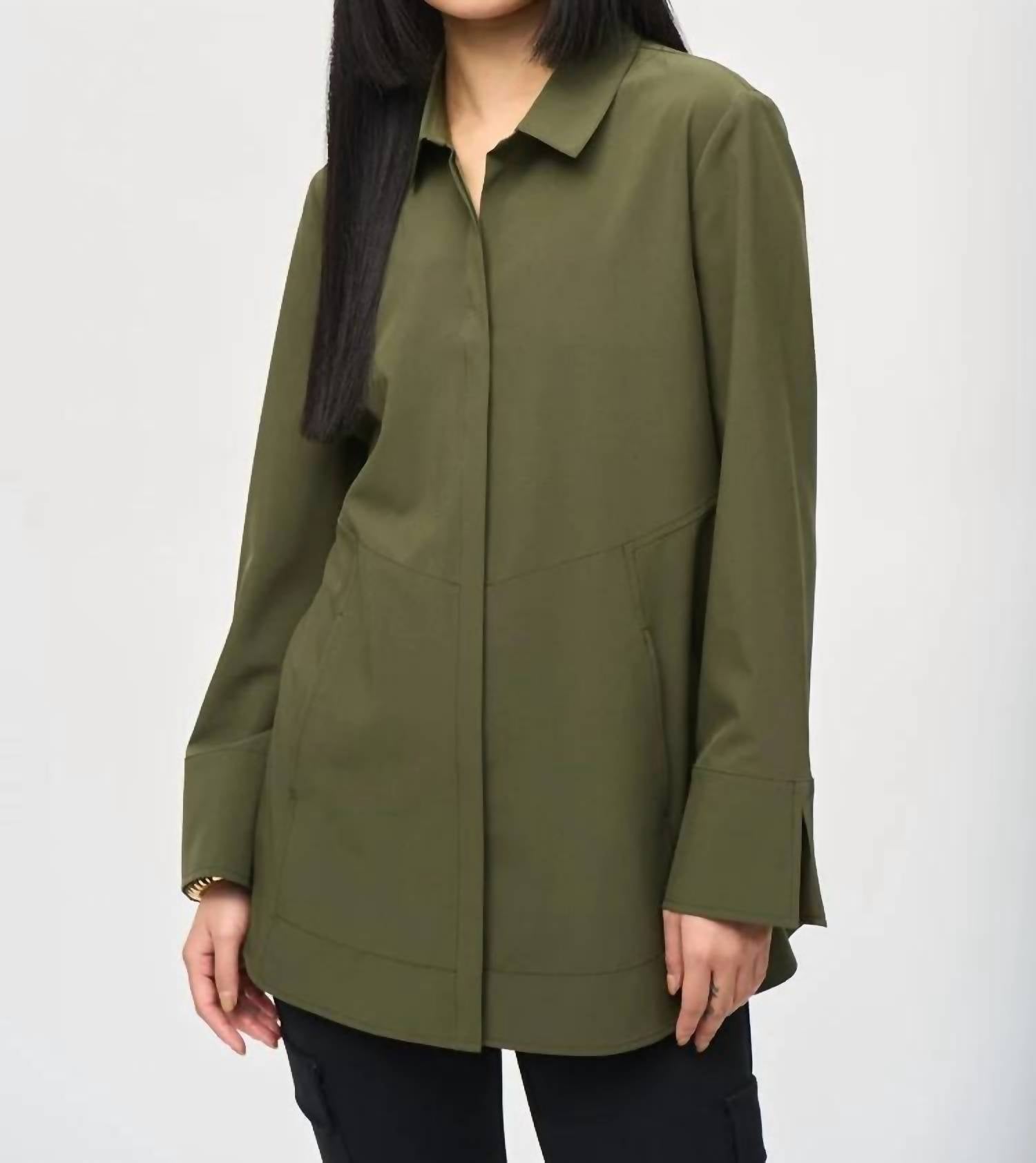 Тканая блуза с пуговицами и карманами в цвете игуана Joseph Ribkoff, Iguana
Тканая блуза с пуговицами и карманами в цвете игуана Joseph Ribkoff, Iguana