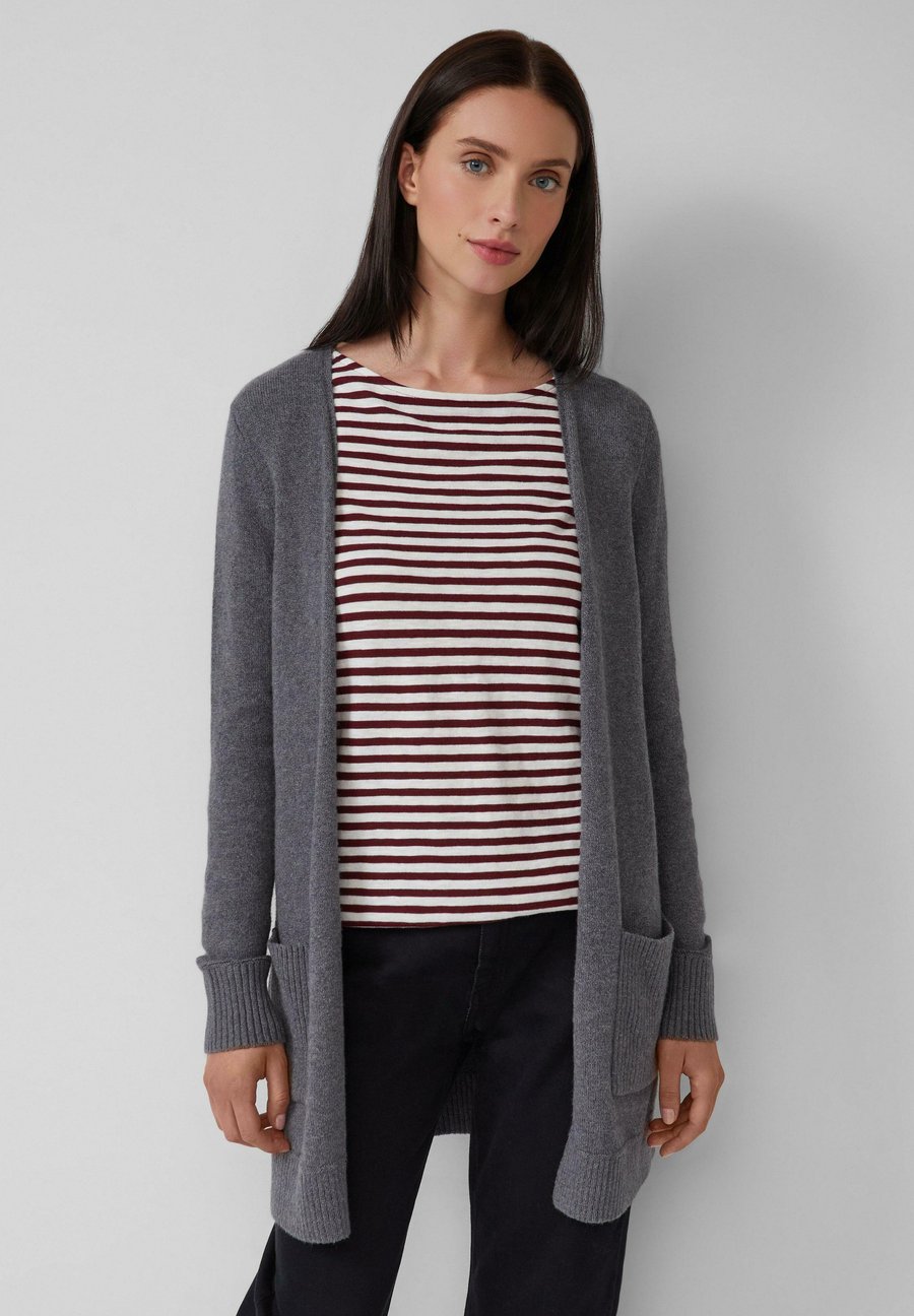 Кардиган s.Oliver Cardigan, Graphit/Mottled Light Grey
Кардиган s.Oliver Cardigan, Graphit/Mottled Light Grey