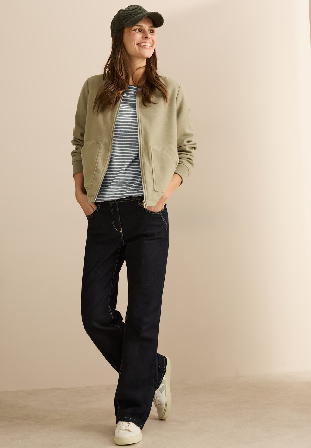 Рубашка с принтом KURZARM Cecil, темно-зеленый
Рубашка с принтом KURZARM Cecil, темно-зеленый