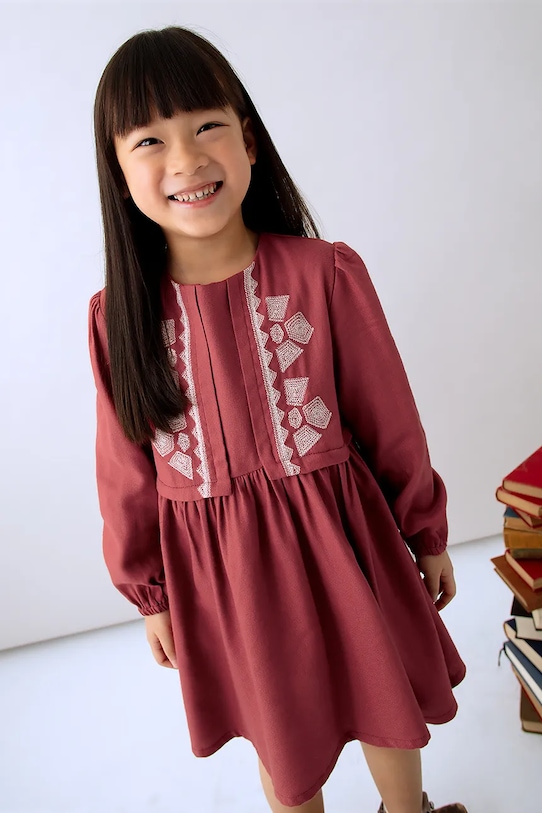 Детское платье Mayoral, красный
Детское платье Mayoral, красный