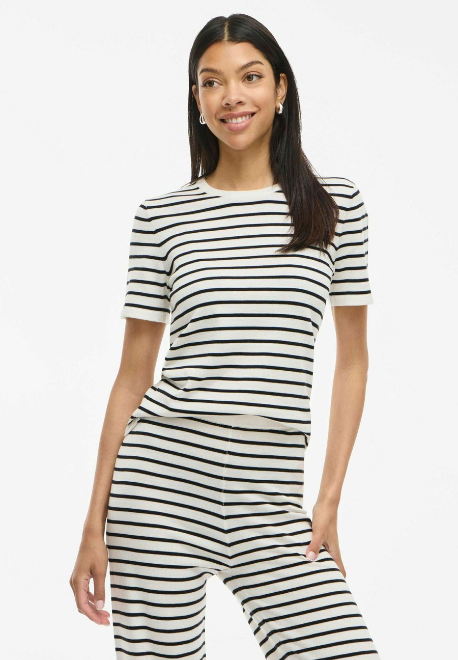 Футболка VILA KURZÄRMELIGES, Cloud Dancer/Off-White, Белый, Футболка VILA KURZÄRMELIGES, Cloud Dancer/Off-White
Футболка VILA KURZÄRMELIGES, Cloud Dancer/Off-White, Белый, Футболка VILA KURZÄRMELIGES, Cloud Dancer/Off-White