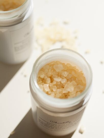 Шантильи, миндальная соль для ванн, Chantilly
Шантильи, миндальная соль для ванн, Chantilly