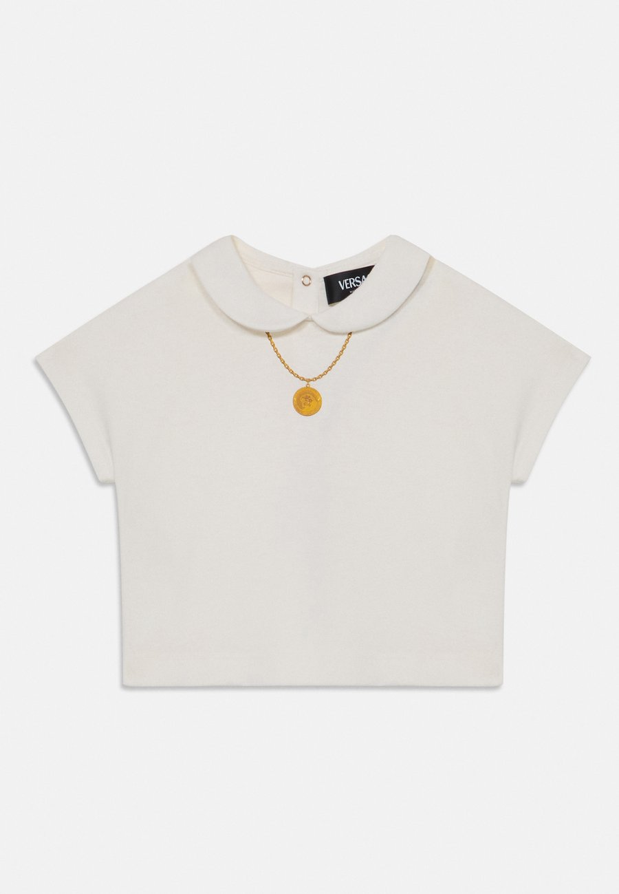 Футболка Versace MEDUSA NECKLACE PRINT, White/Gold Coloured/White, Белый, Футболка Versace MEDUSA NECKLACE PRINT, White/Gold Coloured/White
Футболка Versace MEDUSA NECKLACE PRINT, White/Gold Coloured/White, Белый, Футболка Versace MEDUSA NECKLACE PRINT, White/Gold Coloured/White
