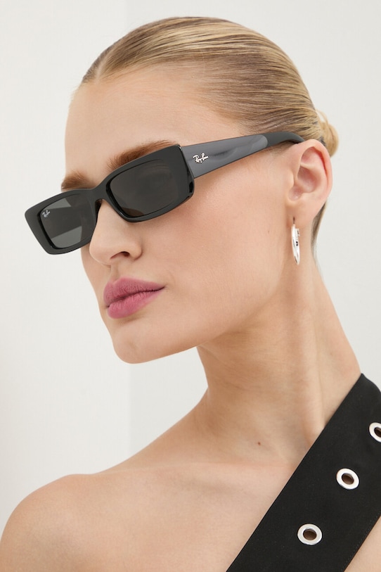 Солнцезащитные очки TERU Ray-Ban, черный
Солнцезащитные очки TERU Ray-Ban, черный