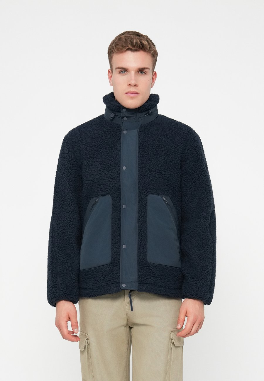 Флисовая куртка Aigle EMPIRE, Dark Blue
Флисовая куртка Aigle EMPIRE, Dark Blue