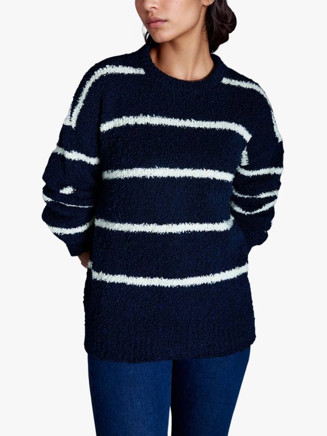 Свитер свободного кроя с полосками из шерсти EAST 42ND, White/Navy Stripe
Свитер свободного кроя с полосками из шерсти EAST 42ND, White/Navy Stripe