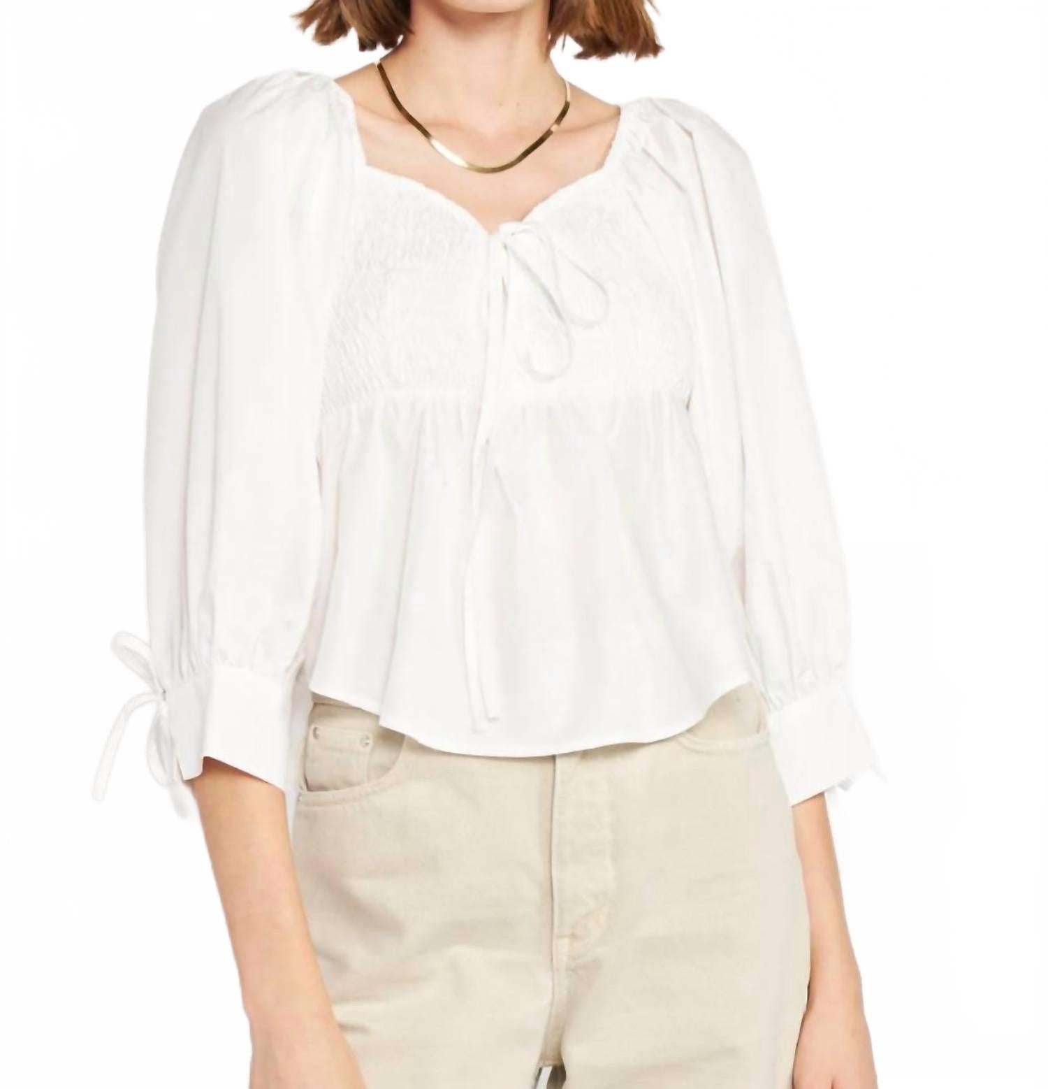 Блузка Estela белого цвета En Saison
Блузка Estela белого цвета En Saison