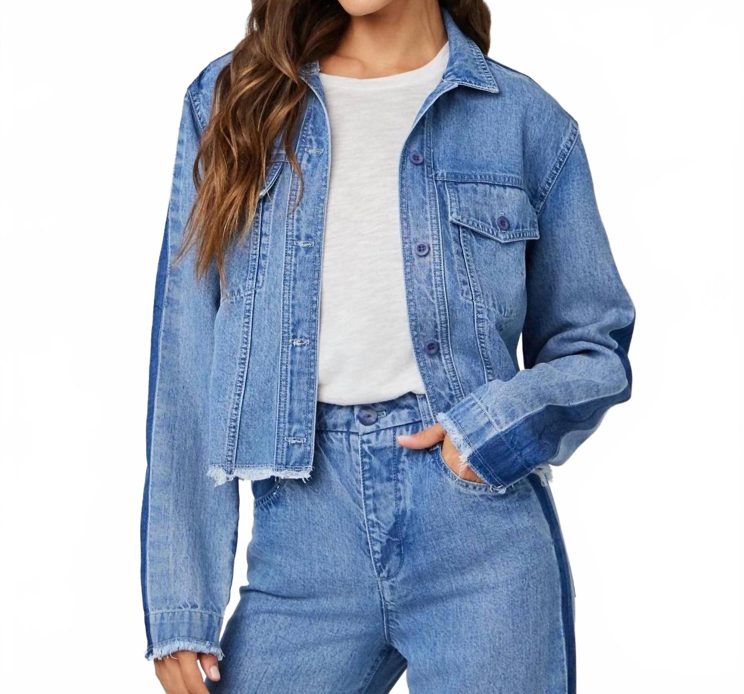 Билли Джинсовая куртка с приталенными рукавами в стиле Лагуна Bella Dahl, Laguna Wash
Билли Джинсовая куртка с приталенными рукавами в стиле Лагуна Bella Dahl, Laguna Wash