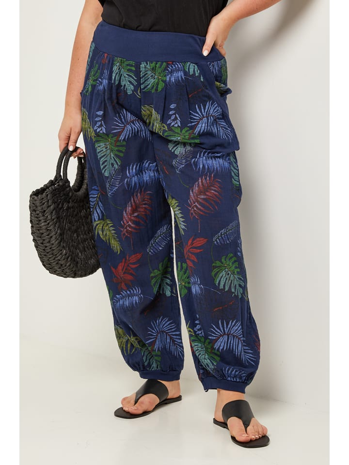 Тканевые брюки Curvy Lady, цвет dunkelblau/grün
Тканевые брюки Curvy Lady, цвет dunkelblau/grün