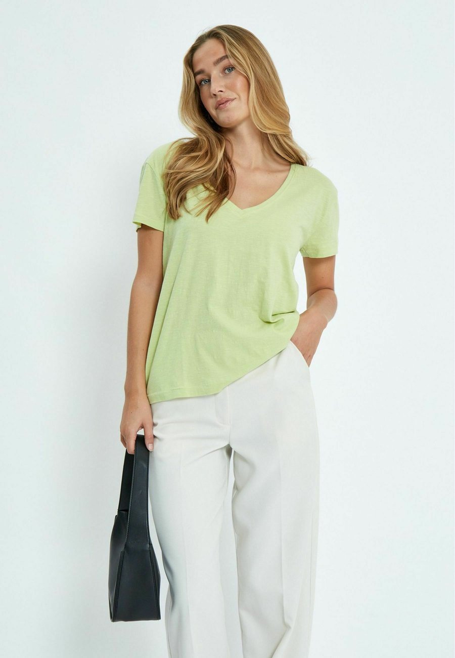 Футболка Desires Basic T-shirt, Green
Футболка Desires Basic T-shirt, Green