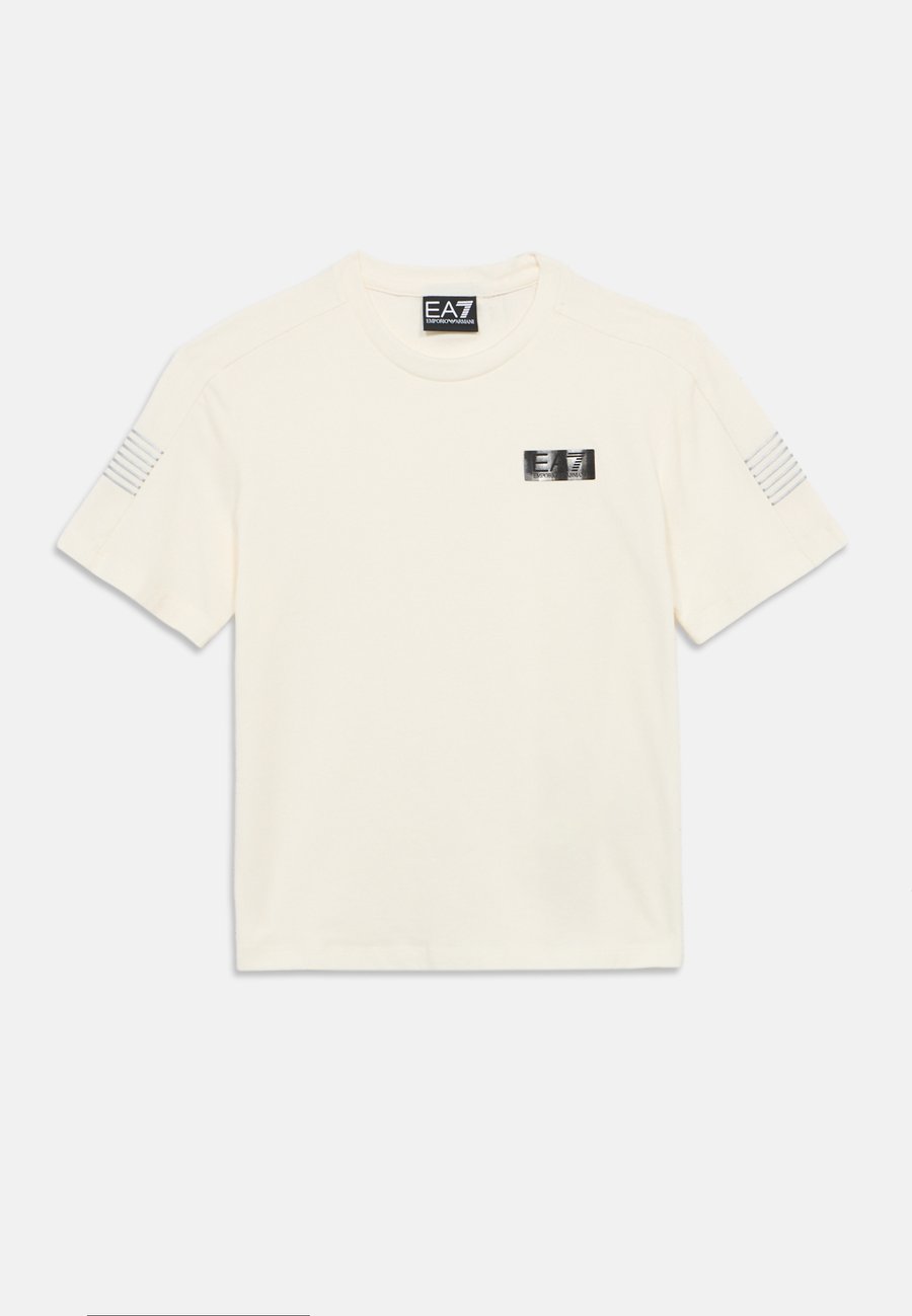 Футболка EA7 Emporio Armani UNISEX, Sugar Swizzle/Off-White, Белый, Футболка EA7 Emporio Armani UNISEX, Sugar Swizzle/Off-White
Футболка EA7 Emporio Armani UNISEX, Sugar Swizzle/Off-White, Белый, Футболка EA7 Emporio Armani UNISEX, Sugar Swizzle/Off-White