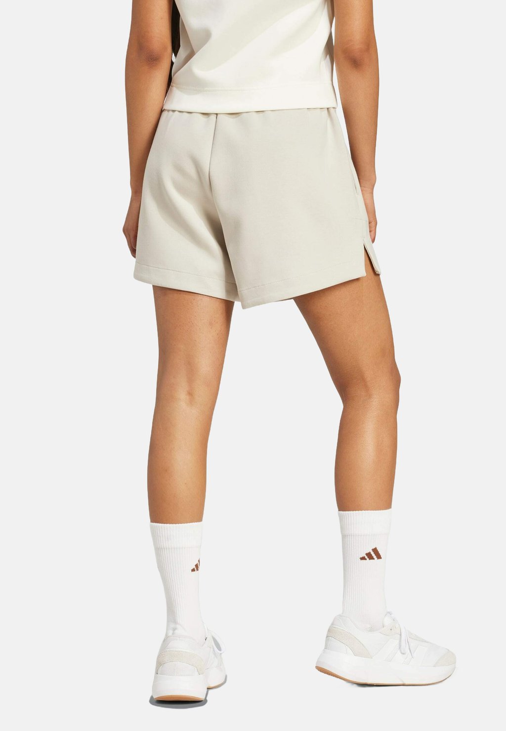 Шорты ALL SZN SOFT LUX LOOSE - Tracksuit bottoms Adidas Sportswear, бежевый
Шорты ALL SZN SOFT LUX LOOSE - Tracksuit bottoms Adidas Sportswear, бежевый