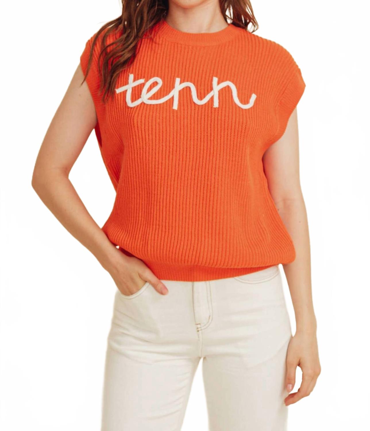Тенн Вышитый безрукавный свитер в оранжевом Cloud Ten
Тенн Вышитый безрукавный свитер в оранжевом Cloud Ten