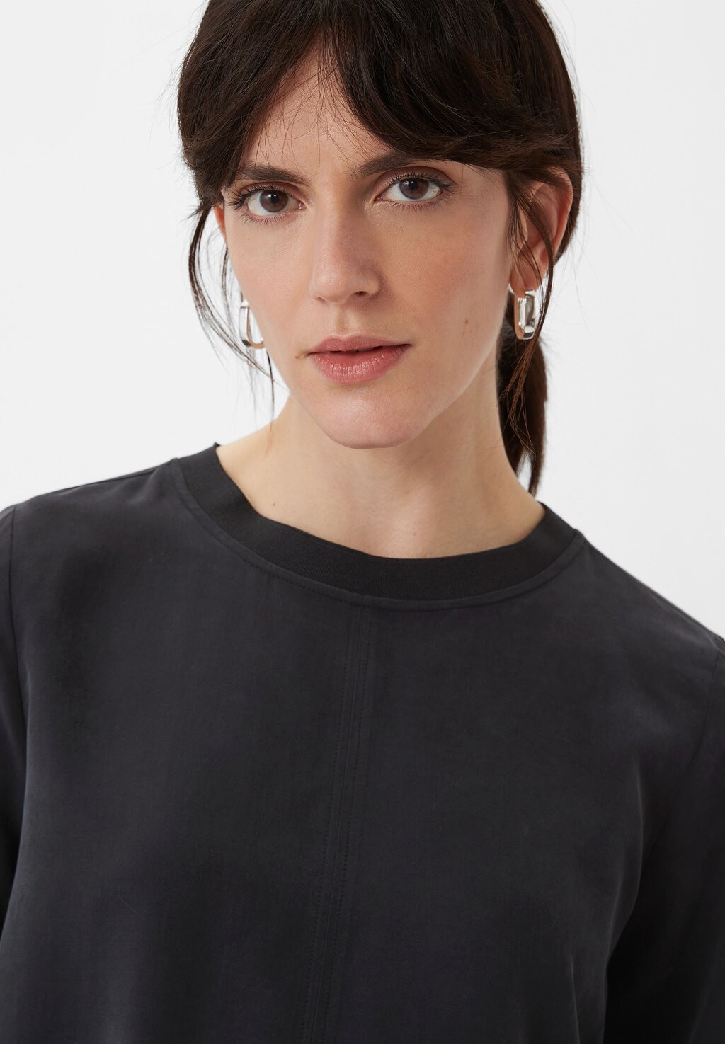 Топ с длинными рукавами AUS FLIESSENDEM comma casual identity, черный
Топ с длинными рукавами AUS FLIESSENDEM comma casual identity, черный