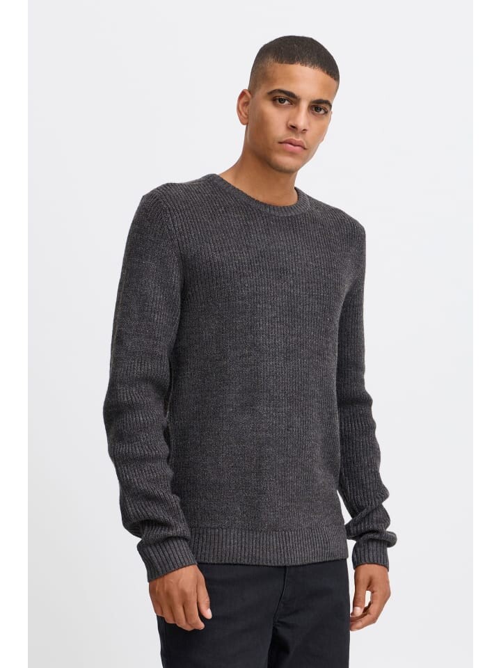 Пуловер BLEND Strick, черный
Пуловер BLEND Strick, черный