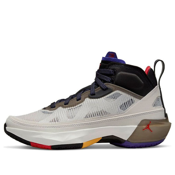 Кроссовки 37 Air Jordan, белый
Кроссовки 37 Air Jordan, белый