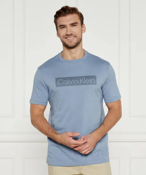 Футболка с полосатым логотипом Regular fit Calvin Klein, синий
Футболка с полосатым логотипом Regular fit Calvin Klein, синий