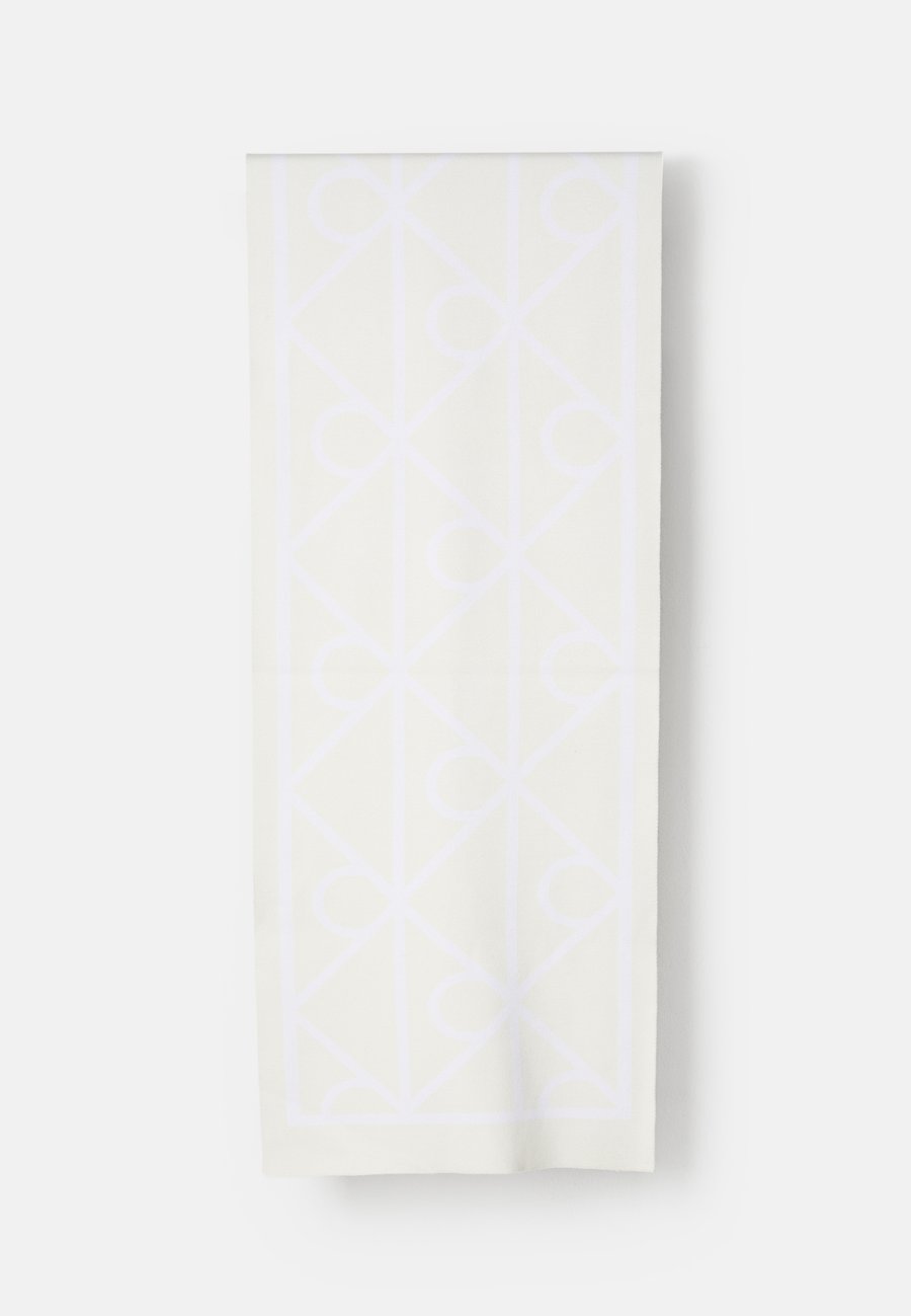 Шарф Calvin Klein EMBLEM UNISEX, White /White
Шарф Calvin Klein EMBLEM UNISEX, White /White