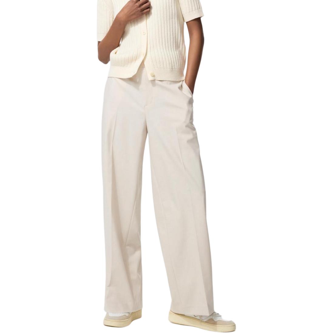 UNIQLO Женские повседневные брюки светло-бежевого цвета
UNIQLO Женские повседневные брюки светло-бежевого цвета