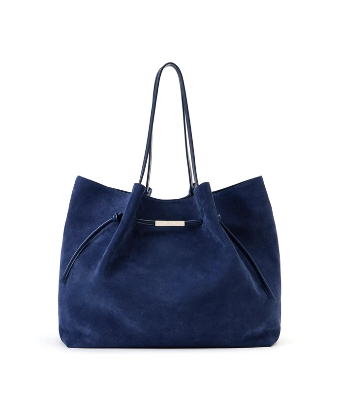 Сумка-Шоппер макси из синей замши с металлическим аксессуаром Iceberg, синий
Сумка-Шоппер макси из синей замши с металлическим аксессуаром Iceberg, синий