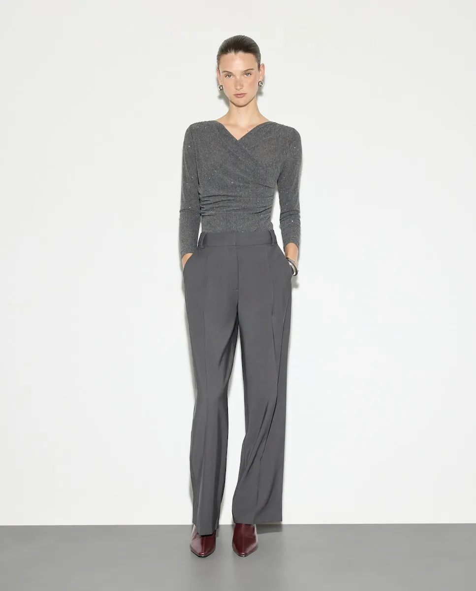 Женские однотонные брюки со складкой Woman El Corte Inglés, антрацитовый
Женские однотонные брюки со складкой Woman El Corte Inglés, антрацитовый