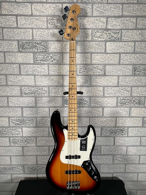 Басс гитара Fender Player Jazz Bass with Maple Fretboard 3-Color Sunburst
Басс гитара Fender Player Jazz Bass with Maple Fretboard 3-Color Sunburst