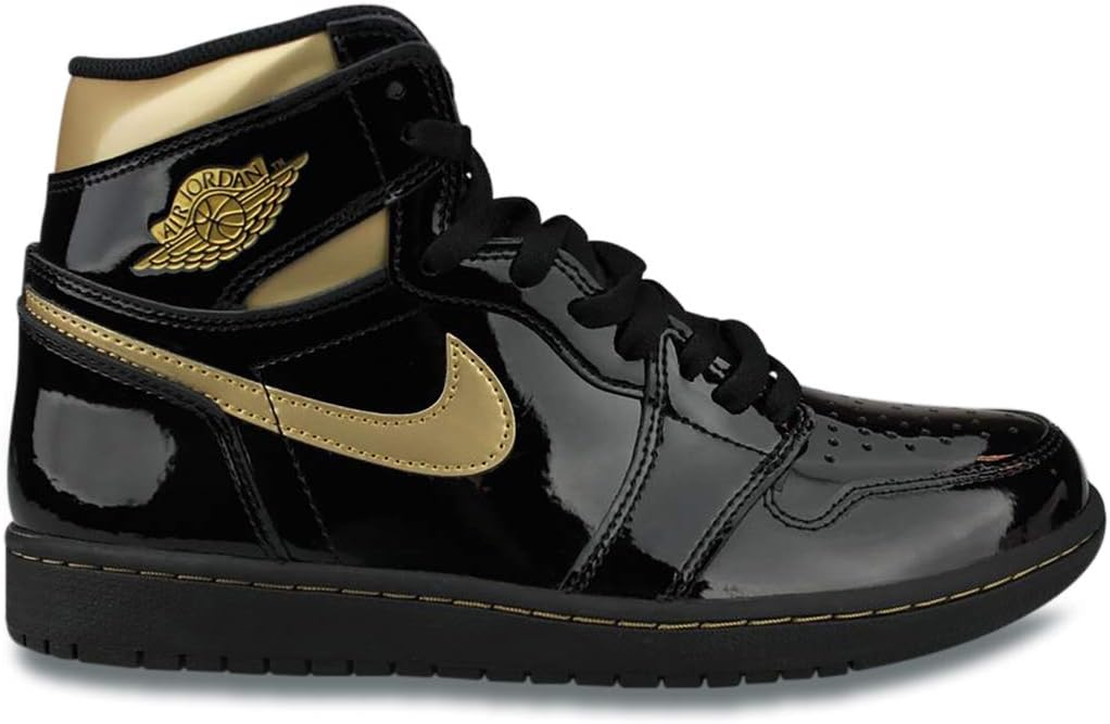 Мужские кроссовки Nike Air Jordan 1 Retro High OG, Black/Black/Metallic Gold
Мужские кроссовки Nike Air Jordan 1 Retro High OG, Black/Black/Metallic Gold