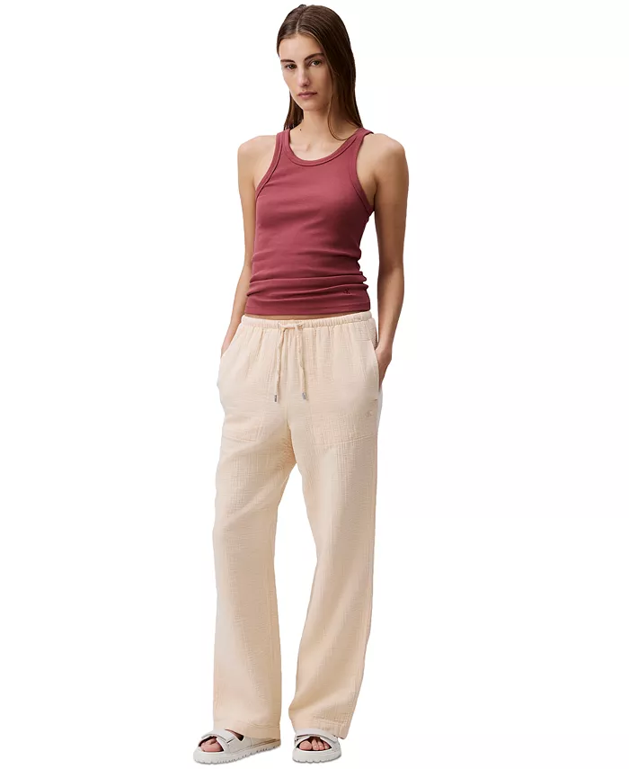 Женские брюки-стринги из двойной марли Calvin Klein Jeans, коричневый/бежевый
Женские брюки-стринги из двойной марли Calvin Klein Jeans, коричневый/бежевый