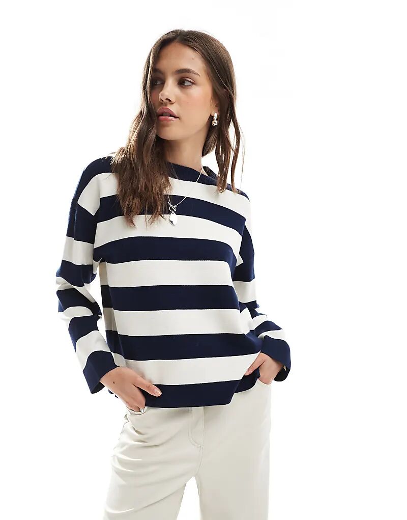 Джемпер свободного кроя Vero Moda из структурированной вязки в темно-синюю и кремовую полоску
Джемпер свободного кроя Vero Moda из структурированной вязки в темно-синюю и кремовую полоску