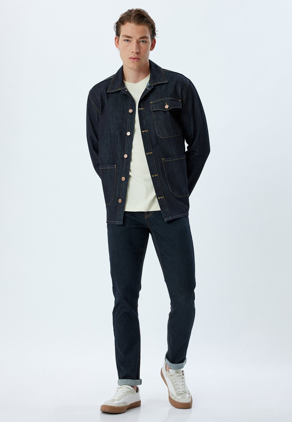 Джинсовая куртка Koton, синий деним
Джинсовая куртка Koton, синий деним