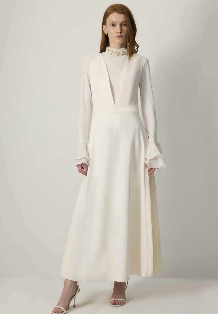 Платье Touché Privé PLEAT DETAILED, Grey/Beige
Платье Touché Privé PLEAT DETAILED, Grey/Beige