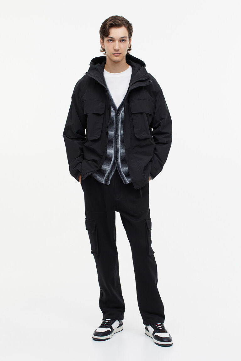 Джоггеры cargo свободного кроя H&M, черный
Джоггеры cargo свободного кроя H&M, черный