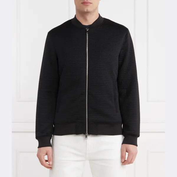 Бомбер стандартного кроя Armani Exchange, черный
Бомбер стандартного кроя Armani Exchange, черный