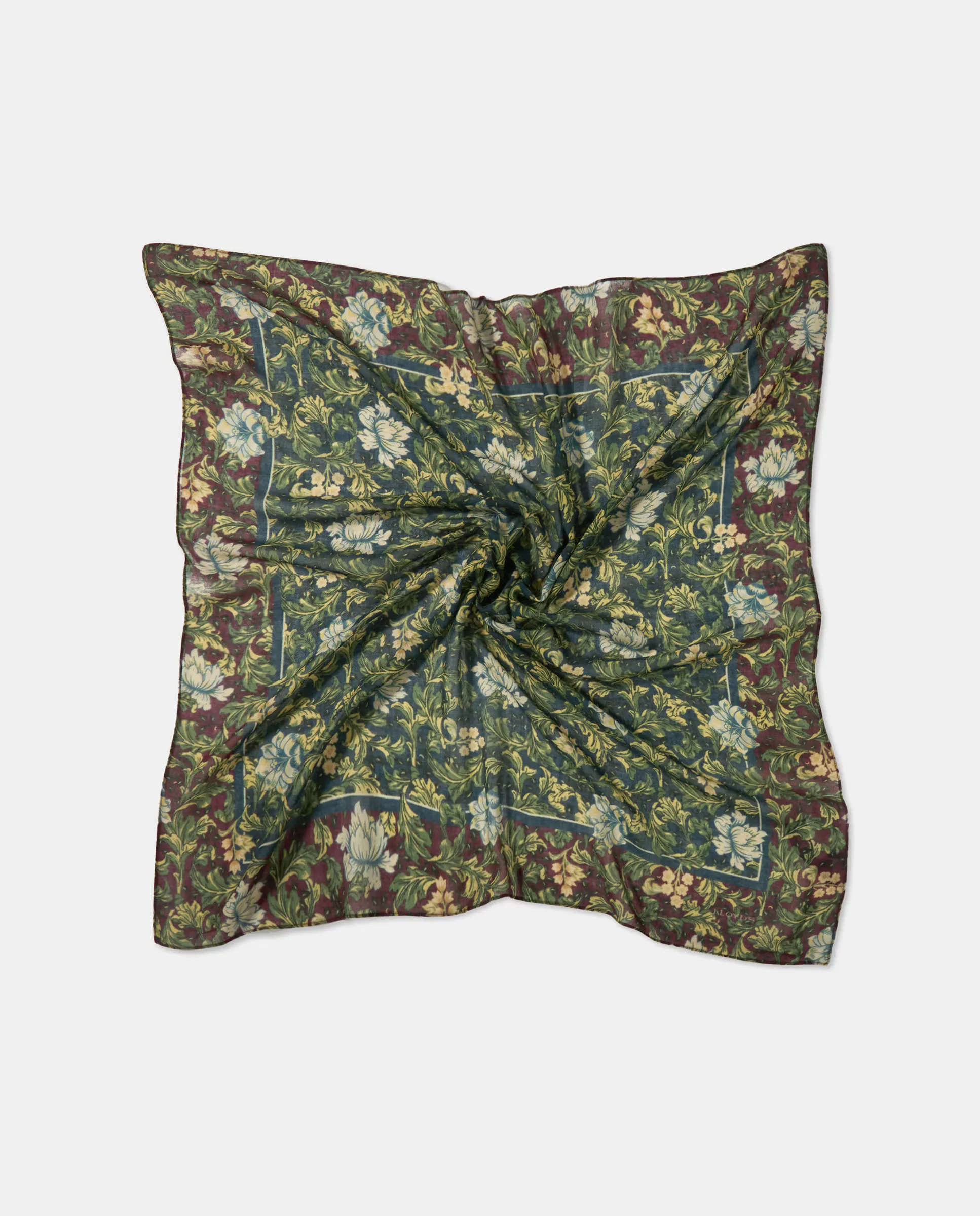 Женский шарф из шерсти Lloyd's, темно-синий
Женский шарф из шерсти Lloyd's, темно-синий