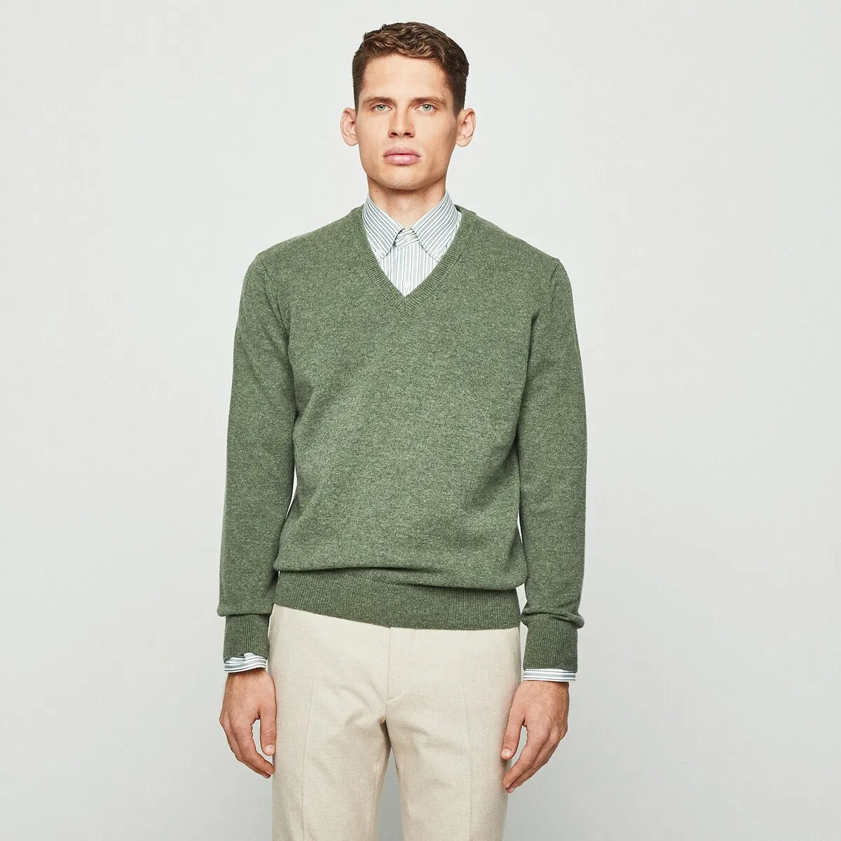 Мужской охотничий вязаный свитер овечья шерсть Mirto, темно-зеленый
Мужской охотничий вязаный свитер овечья шерсть Mirto, темно-зеленый