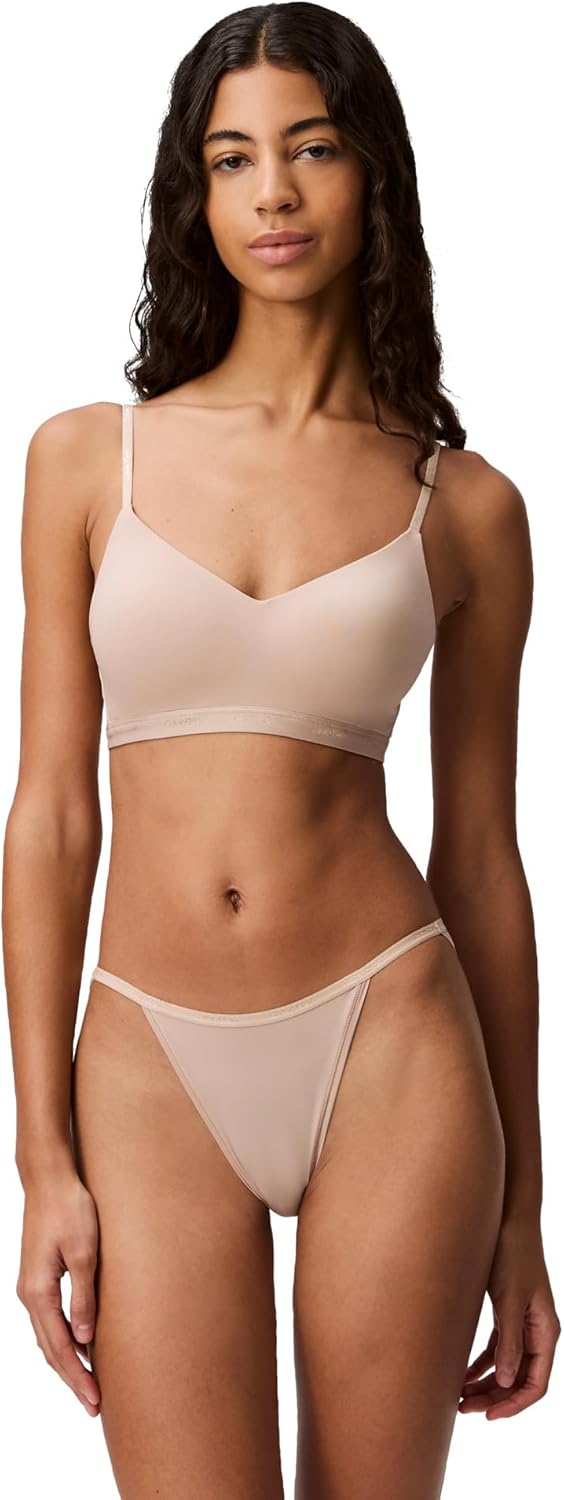 Женский облегающий бюстгальтер-бралетт Calvin Klein с легкой подкладкой, Cedar
Женский облегающий бюстгальтер-бралетт Calvin Klein с легкой подкладкой, Cedar