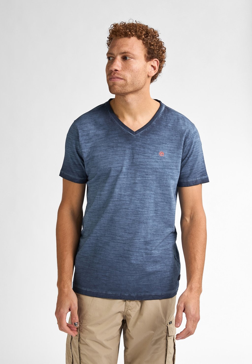 Базовая футболка LOGO STINGRAY Petrol Industries, темно-синий
Базовая футболка LOGO STINGRAY Petrol Industries, темно-синий