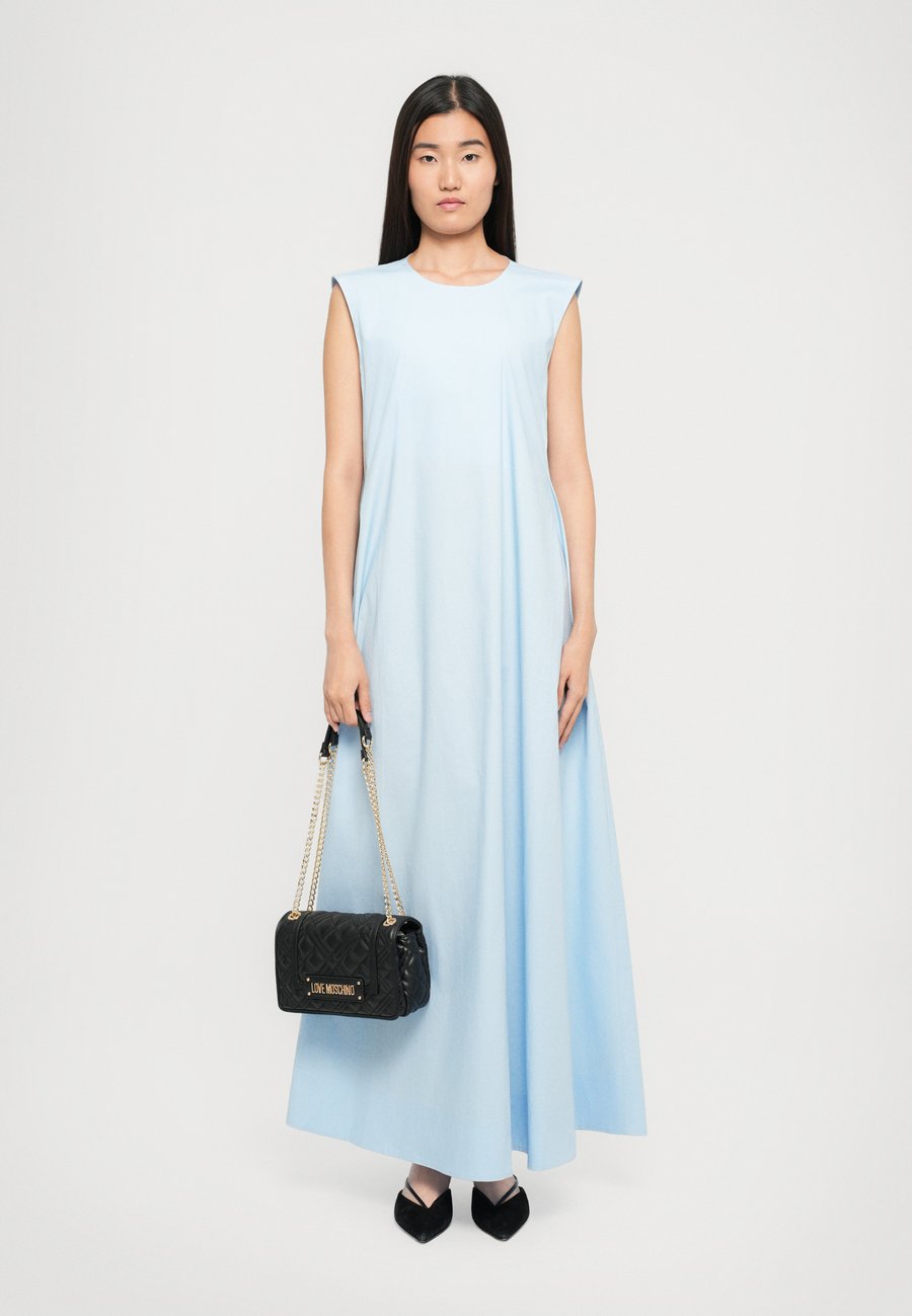 Сумка Love Moschino QUILTED BAG, Black
Сумка Love Moschino QUILTED BAG, Black