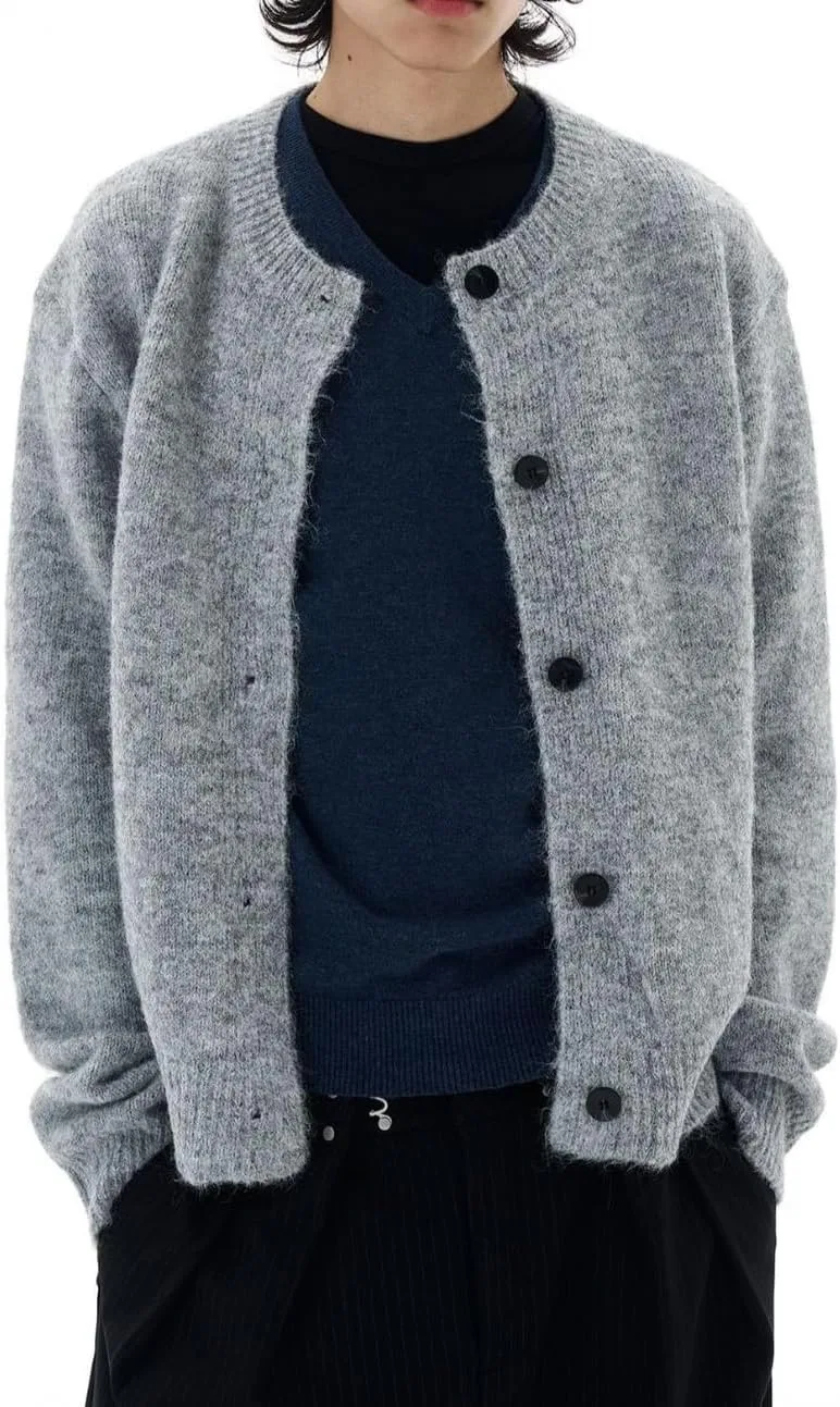 Мужской кардиган с длинными рукавами и пуговицами Uohuangjia
Мужской кардиган с длинными рукавами и пуговицами Uohuangjia