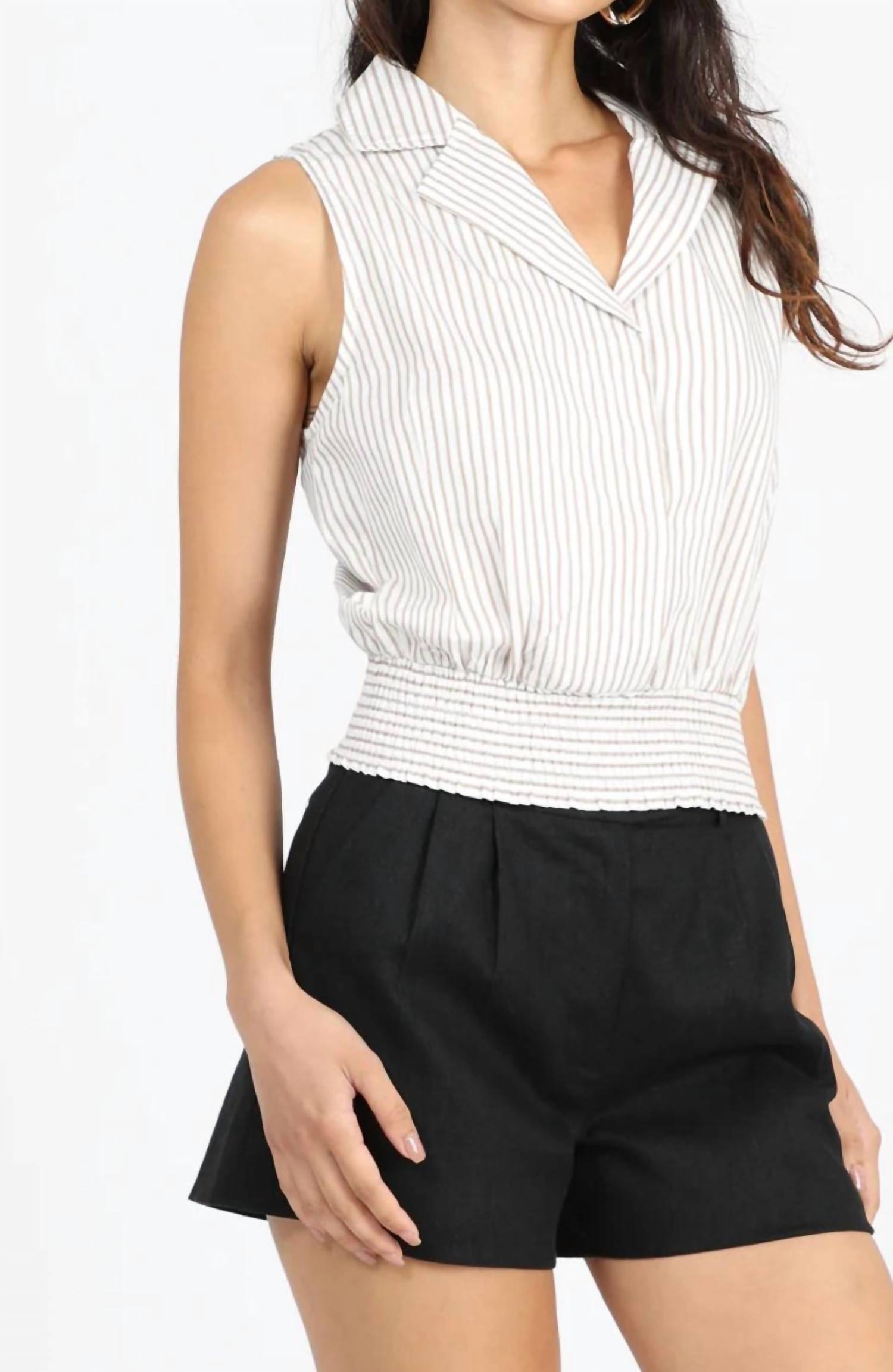 Танния Льняные шорты черные GREYLIN
Танния Льняные шорты черные GREYLIN