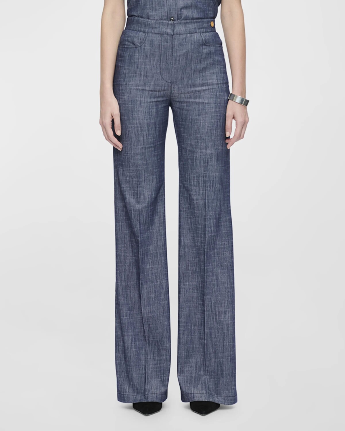 Брюки из эластичного денима Ton с высокой посадкой CALLAS Milano, цвет Navy
Брюки из эластичного денима Ton с высокой посадкой CALLAS Milano, цвет Navy