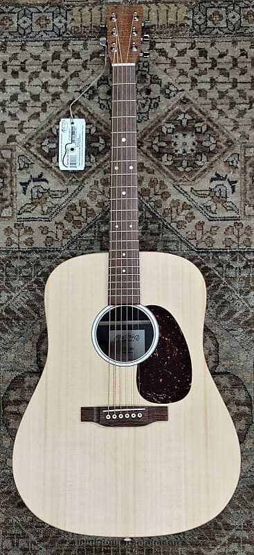 Акустическая гитара Martin DX2E-01 Dreadnought Acoustic-Electric Guitar w/ Gig Bag, Setup #2567
Акустическая гитара Martin DX2E-01 Dreadnought Acoustic-Electric Guitar w/ Gig Bag, Setup #2567