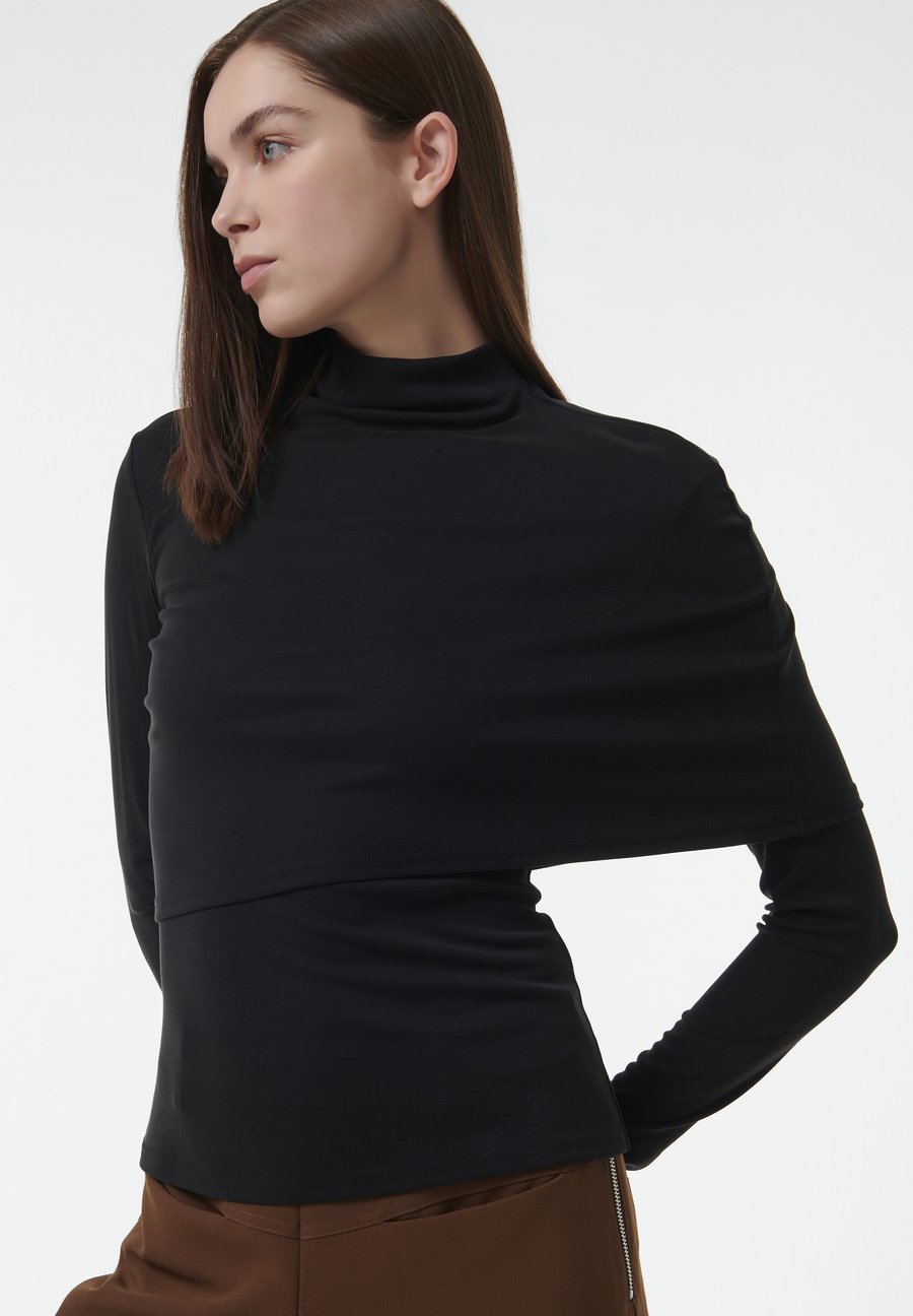 Топ Leem CROSS, Black
Топ Leem CROSS, Black