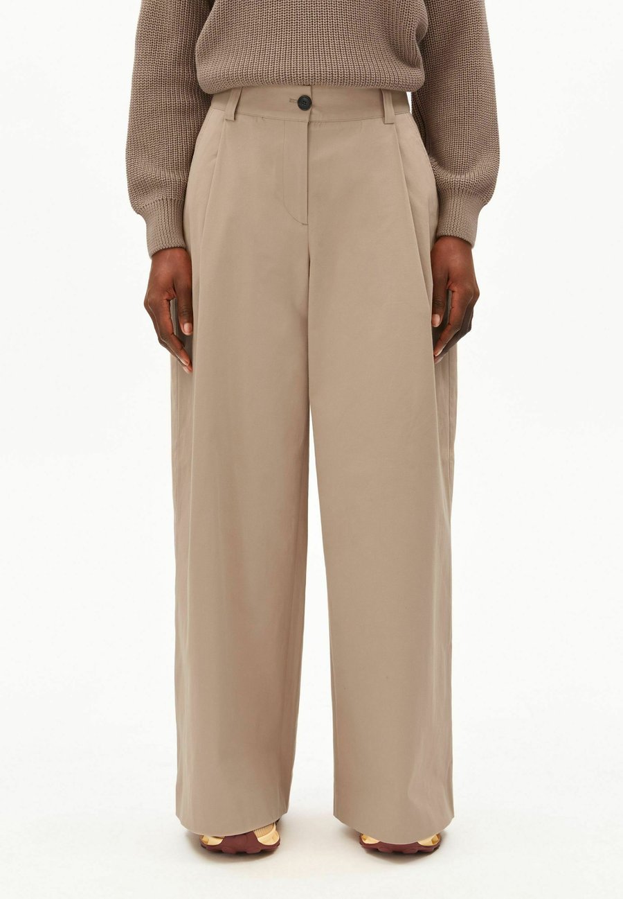 Брюки ARMEDANGELS WIDE CHINO TWILL, True Camel/Light Brown
Брюки ARMEDANGELS WIDE CHINO TWILL, True Camel/Light Brown