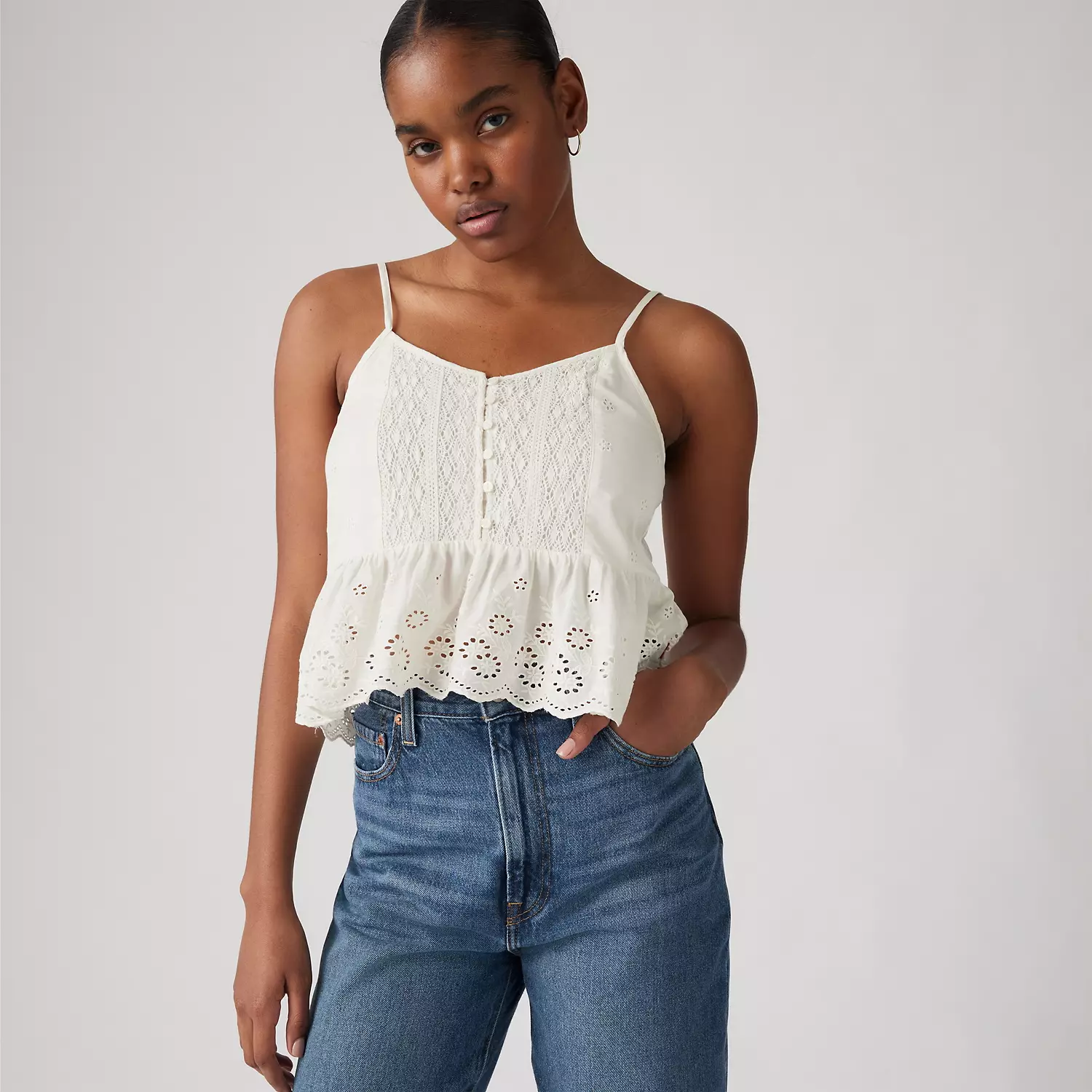 Блузка Кора Levi's, цвет Whisper White
Блузка Кора Levi's, цвет Whisper White