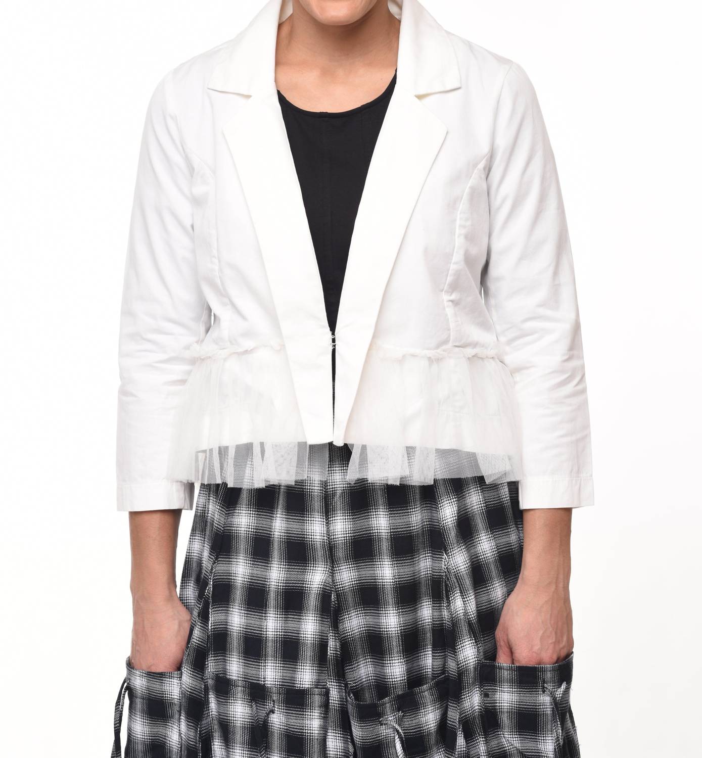 Куртка Julianna из слоновой кости твил Tulip Clothing
Куртка Julianna из слоновой кости твил Tulip Clothing