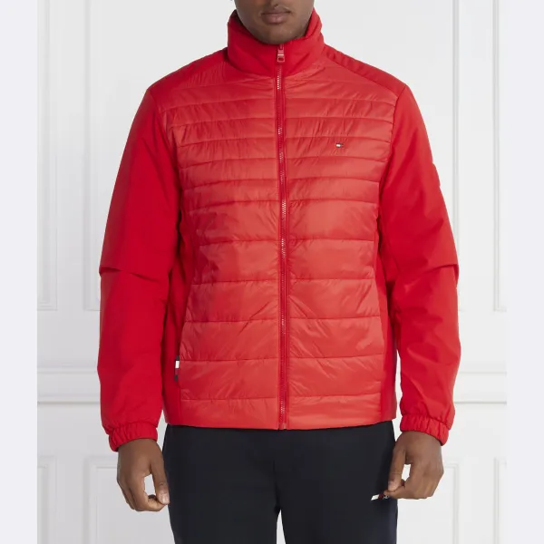 Куртка стандартного кроя средней длины CL Mix со стойкой Tommy Hilfiger, красный
Куртка стандартного кроя средней длины CL Mix со стойкой Tommy Hilfiger, красный