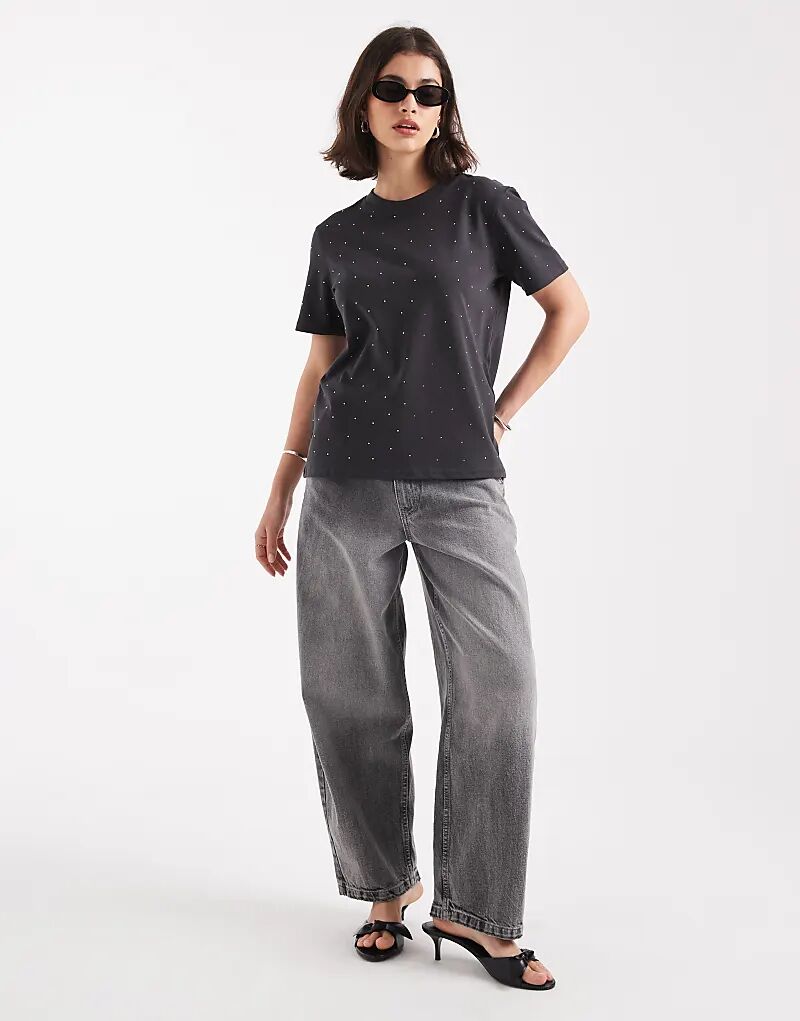 ONLY свободная футболка со стразами в антрацитовом цвете
ONLY свободная футболка со стразами в антрацитовом цвете