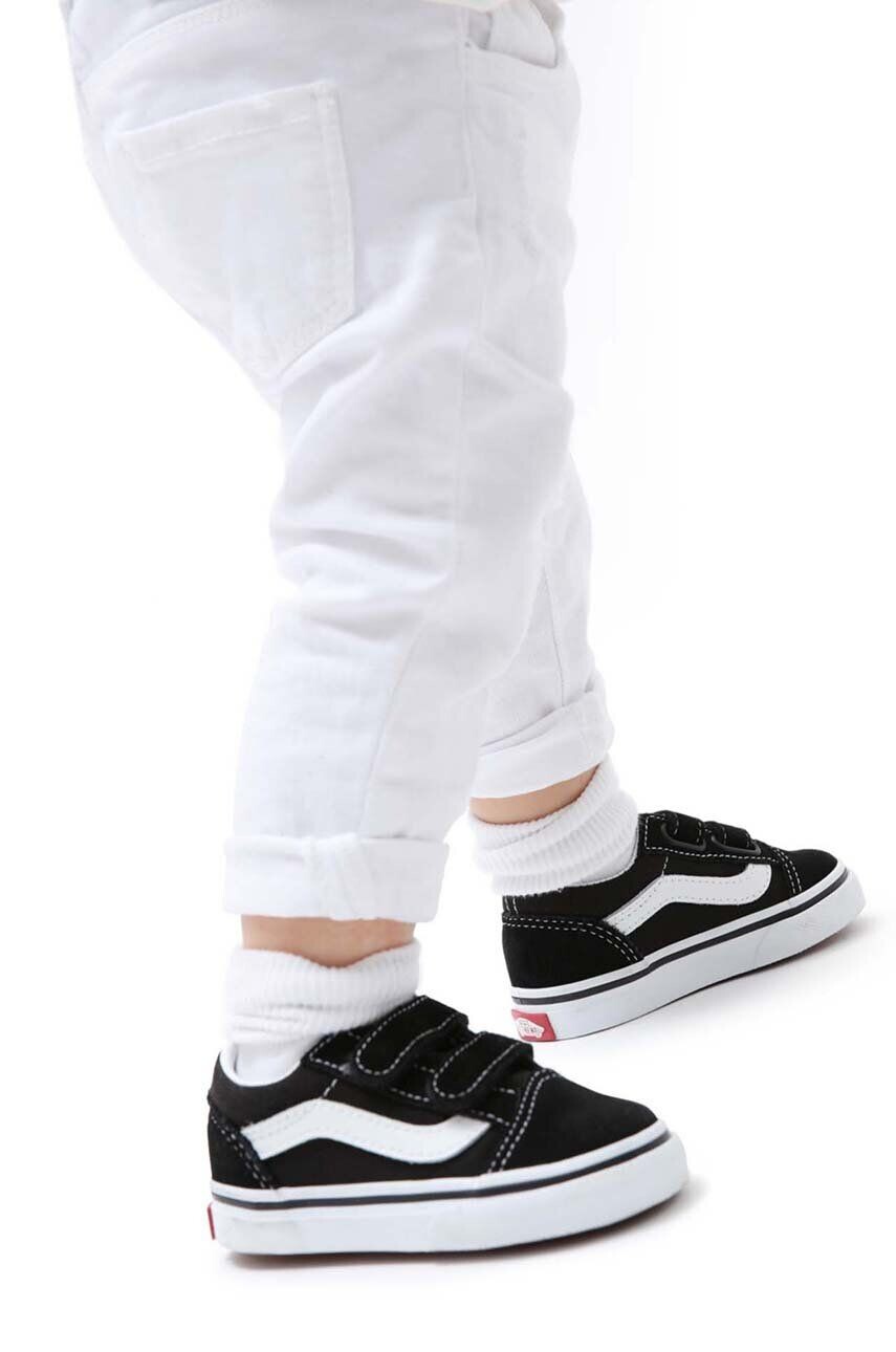 Детские кроссовки Vans Old Skool V, черный
Детские кроссовки Vans Old Skool V, черный