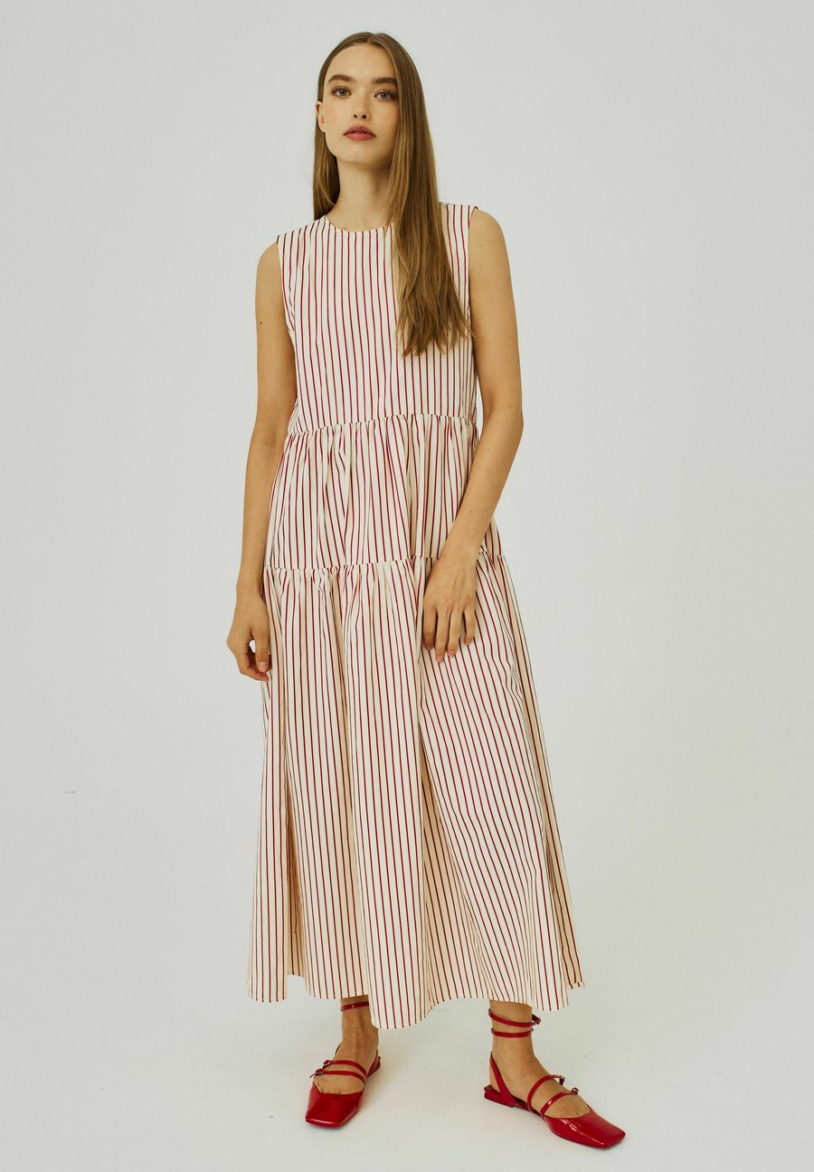 Платье NORR LINNA, Red Stripes/Red
Платье NORR LINNA, Red Stripes/Red